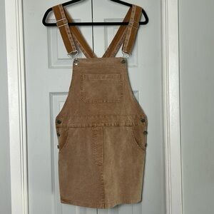 Made in Italy. Corduroy Overall Dress. Side and back Pockets Perfect for Fall.
